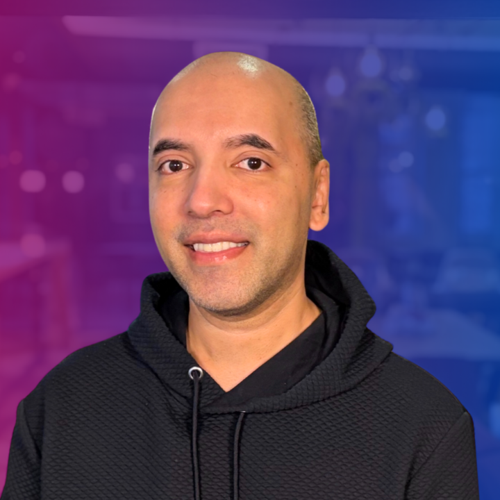 Saf Rahman - Senior Customer Experience Assistant